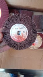 ⁦عجلة صنفرة ١١٥مم بصاموله خ ٦٠<P> Flap Wheel 115×10mm threaded⁩ - الصورة ⁦2⁩